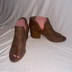 Elegant Brown Peep-Toe Heeled Boots